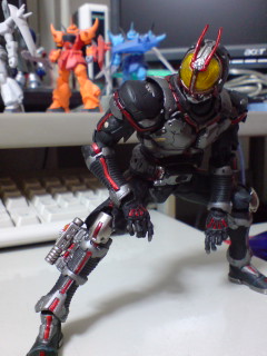 ライダーキック準備中